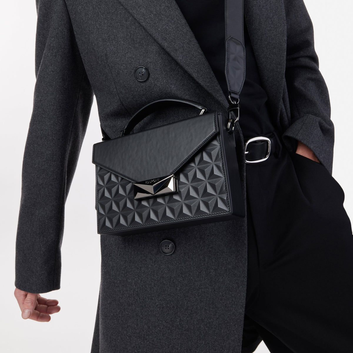 Mini Trunk color_black corporate25 FW2425 2 - S.T. Dupont Italy&Spain