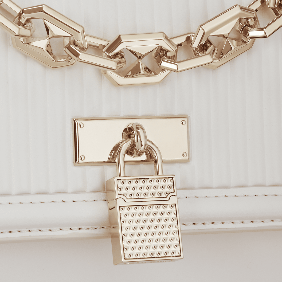 Baguette baguette color_off - white gender_woman 4 - S.T. Dupont Italy&Spain