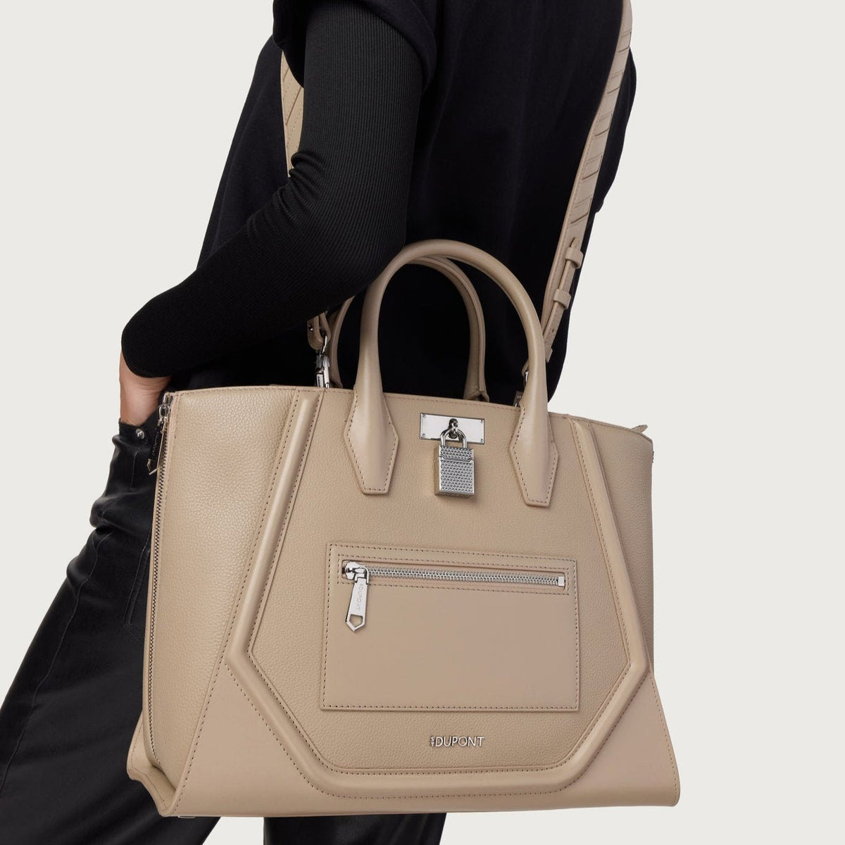 Medio CollectionFW2425 color_beige corporate25 2 - S.T. Dupont Italy&Spain